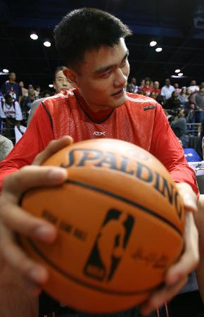 NBA常规赛：残阵活塞击败公牛取3连胜